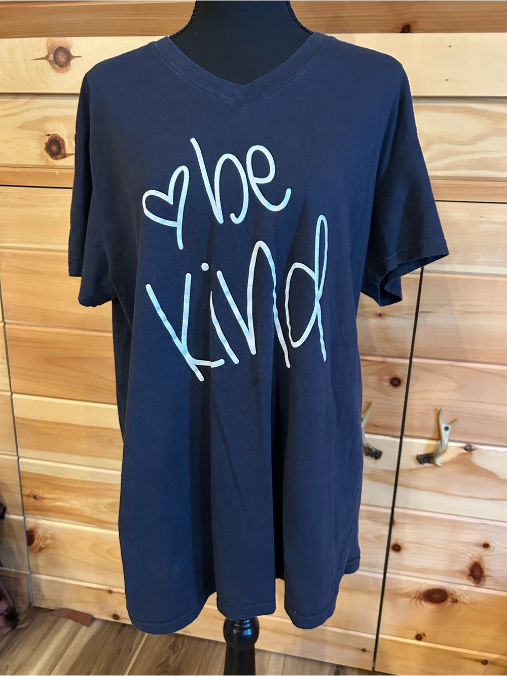 Be Kind Navy Womans’ Graphic Tee
